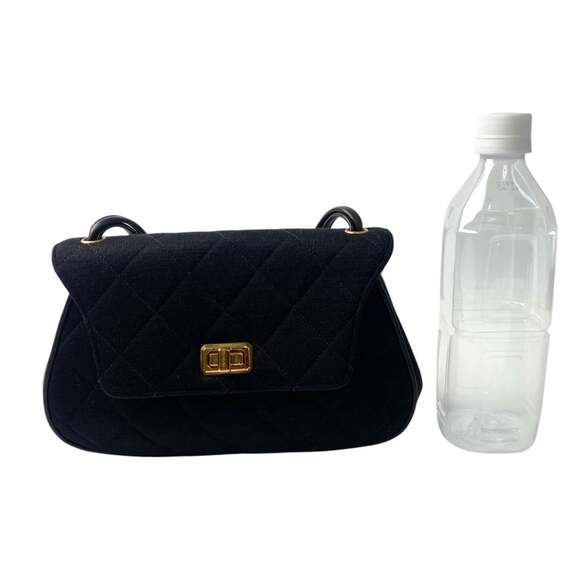 CHANEL Black Bag - Picture 14 of 16
